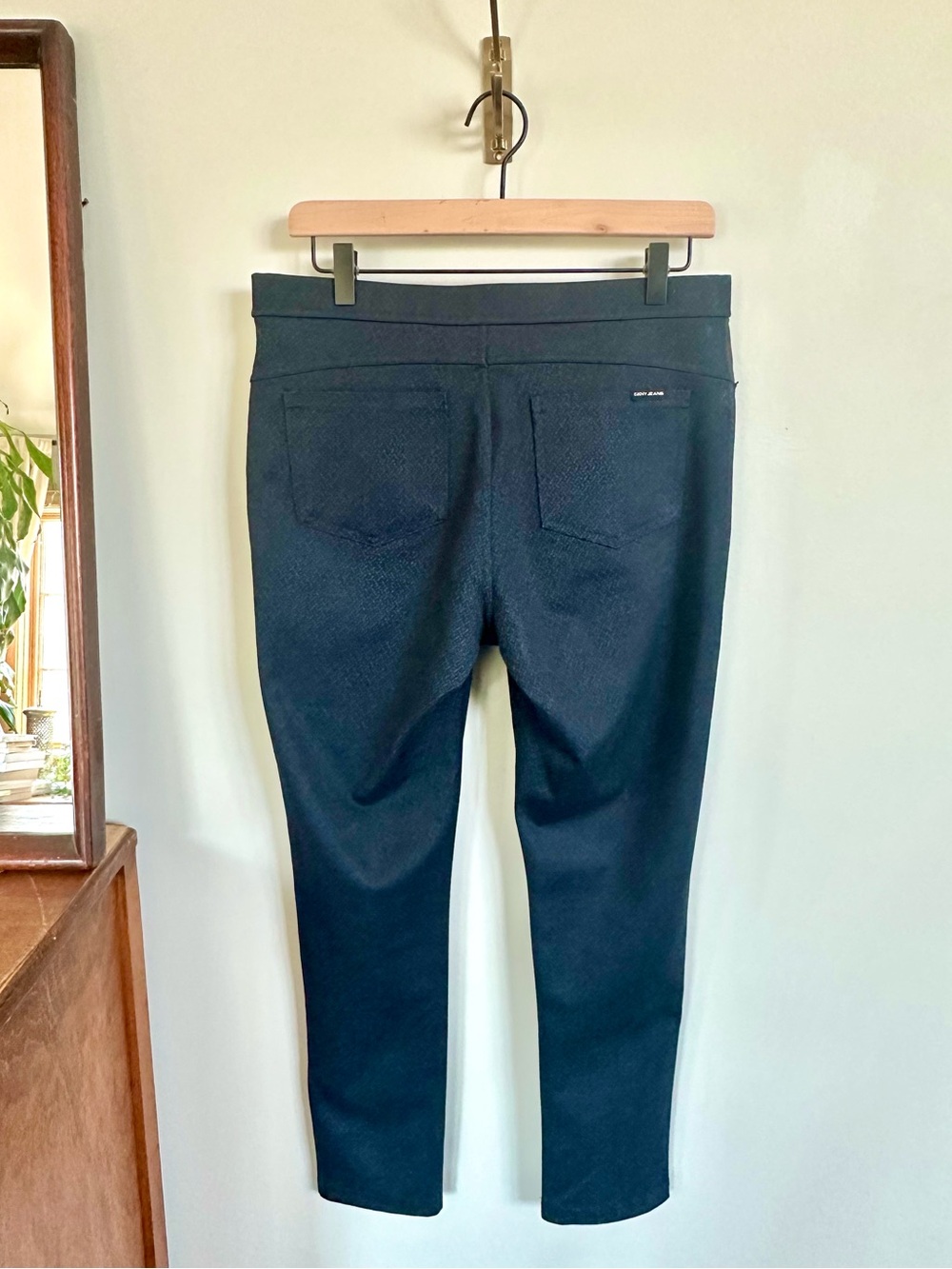 DKNY Jeans M Navy Blue Herringbone Pull-On Skinny Pants Faux Leather Pockets